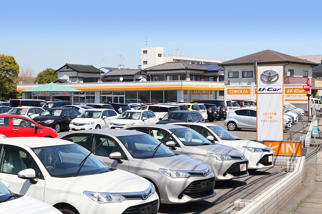 千葉県内の中古車展示場 トヨタカローラ千葉 公式