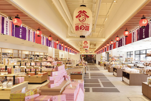 西武秩父駅前温泉,祭の湯,ちちぶみやげ市