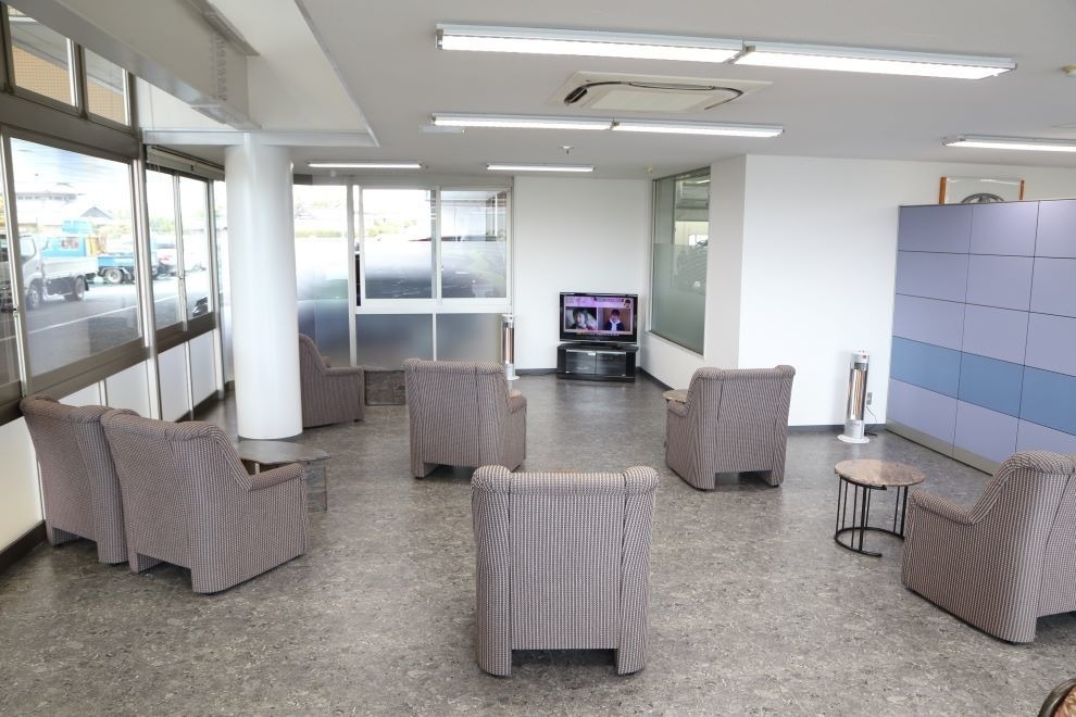 旭店,サービス待合