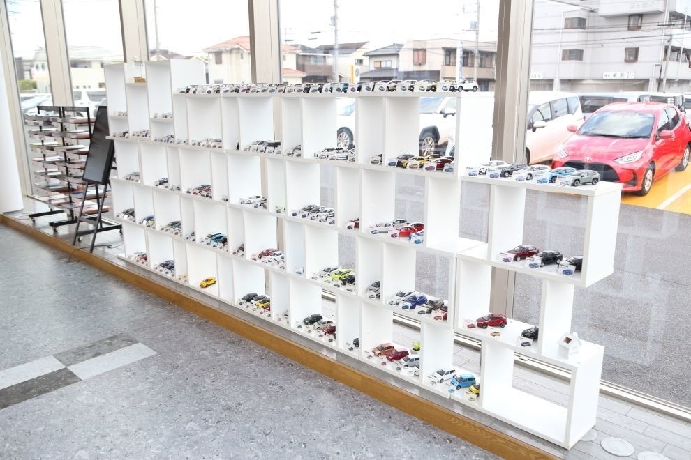 八幡店,店舗装飾