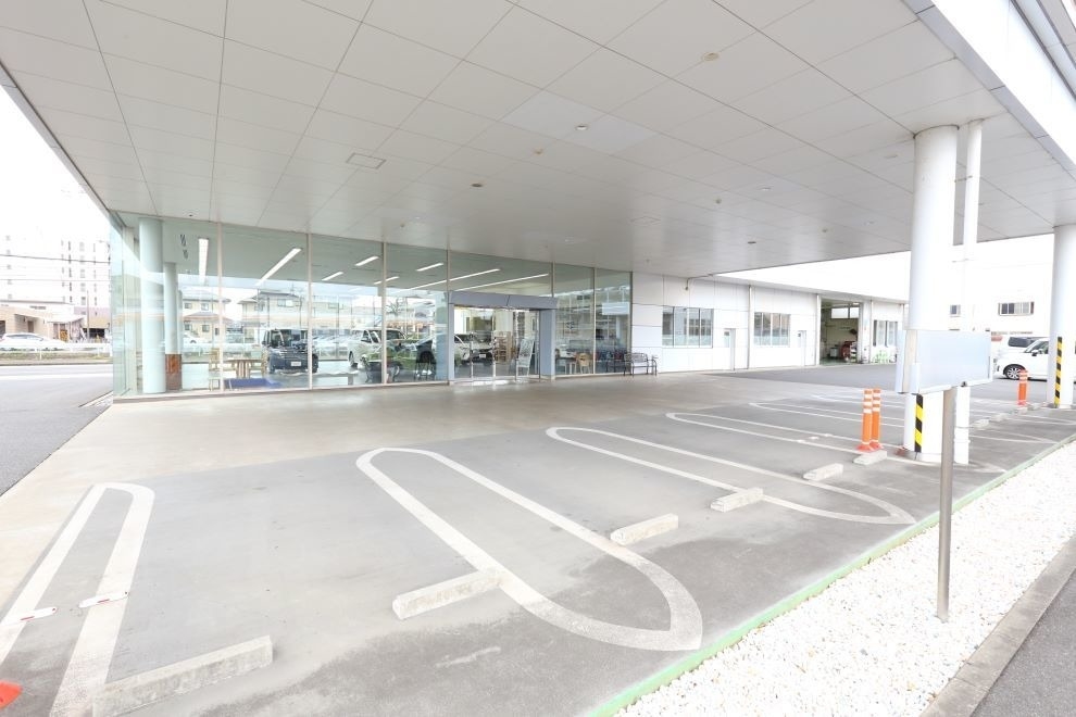 八幡店,お客様駐車場