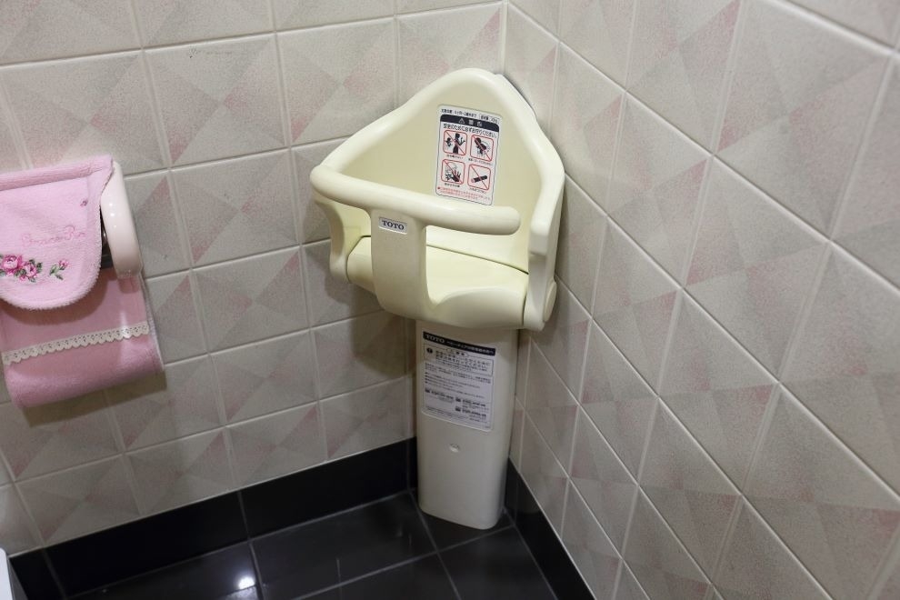 新港マイカ,子供用イス