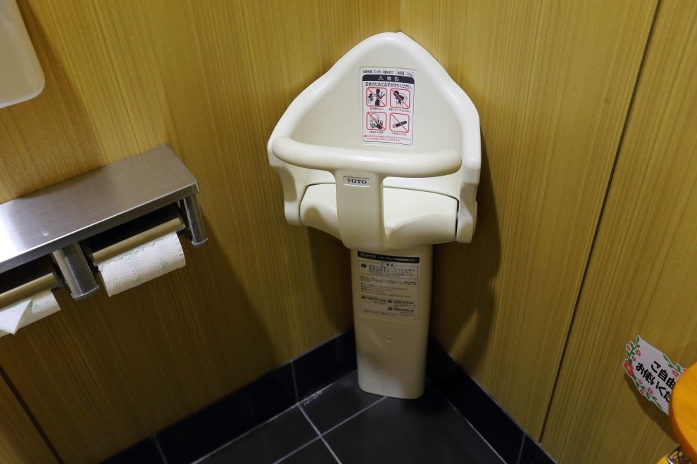 成田マイカ,子供用イス