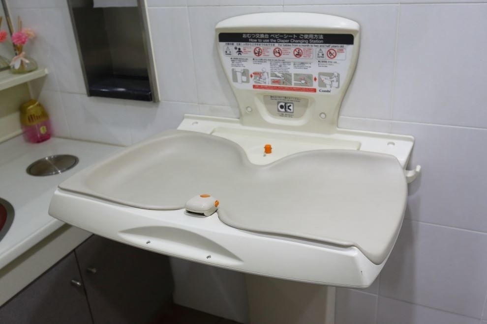 国分寺店,オムツ替え台
