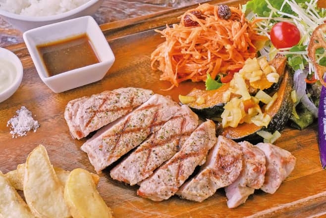 【グルメ】pork-kitchen-UMBICO-grillのアンビコポークグリルDELIプレート