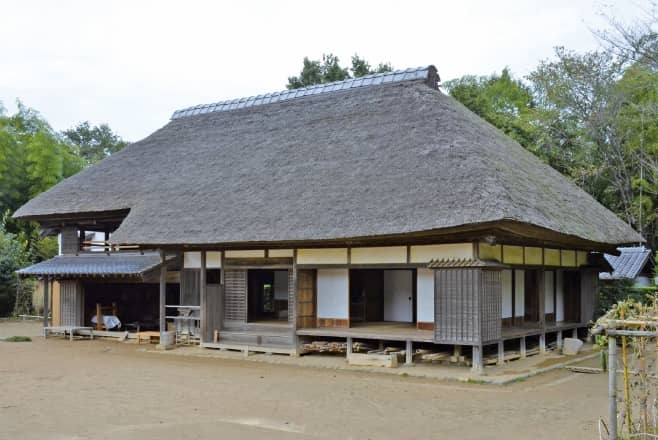 【ドライブプラン】江戸時代後期の名主クラスの農家を再現した建物