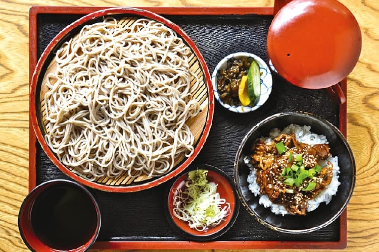 柏屋のミニカルビ丼と蕎麦のセット