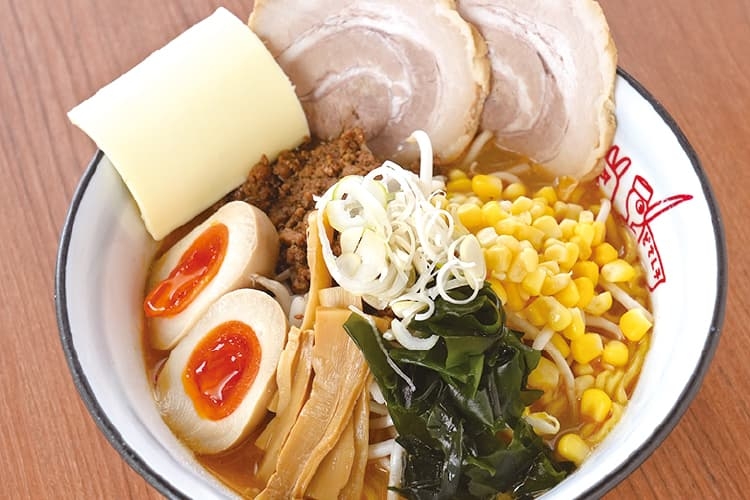 どさん子ラーメン馬立店の全部のせ熟成味噌ラーメン
