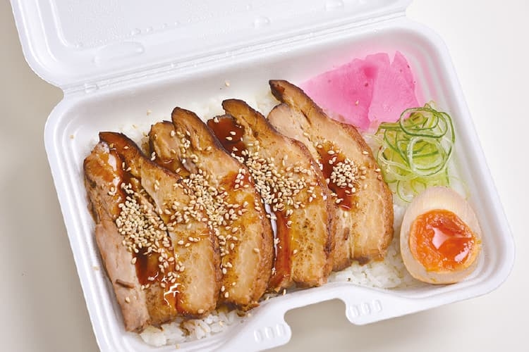 味噌屋八玄の炙りチャーシュー弁当