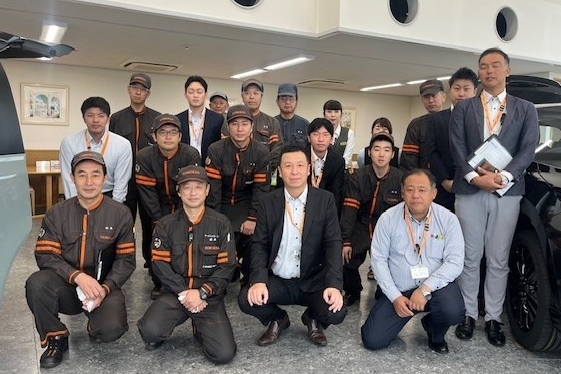 251013_成田店,集合写真