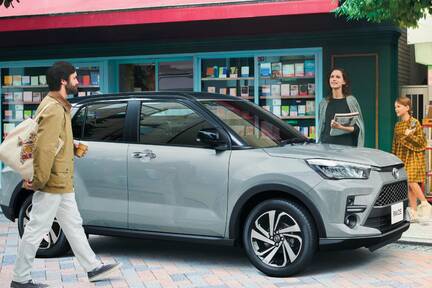 【モデル入り素材】Z（ガソリン・2WD）