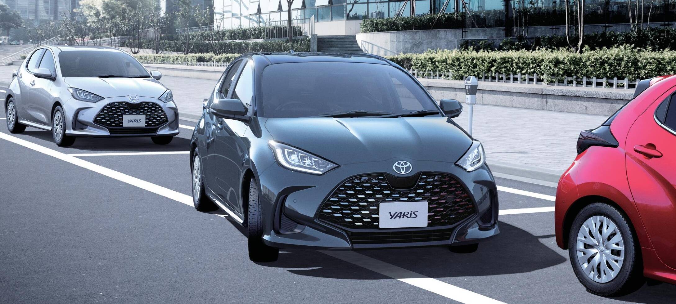 トヨタのコンパクトカーアクア・ヤリスを比較！デザイン・サイズ・燃費