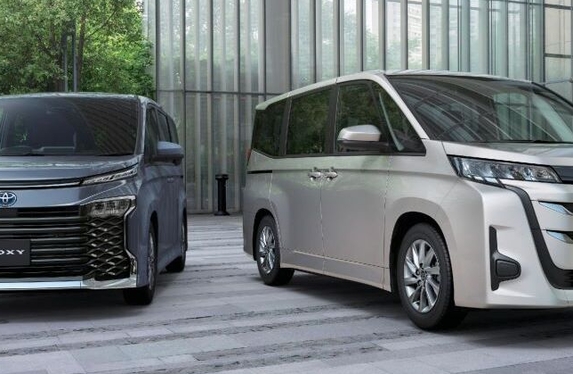 アルファード、ヴェルファイア、ノア、ヴォクシー,シエンタ、ルーミー