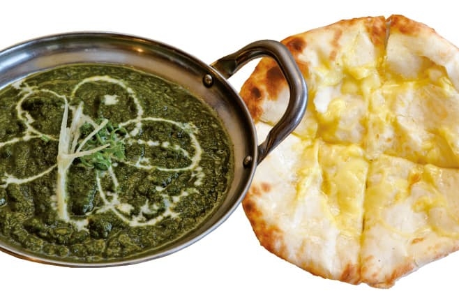 【グルメ】サグチキンカレー＆チーズナン 平日ランチ 1,040 円