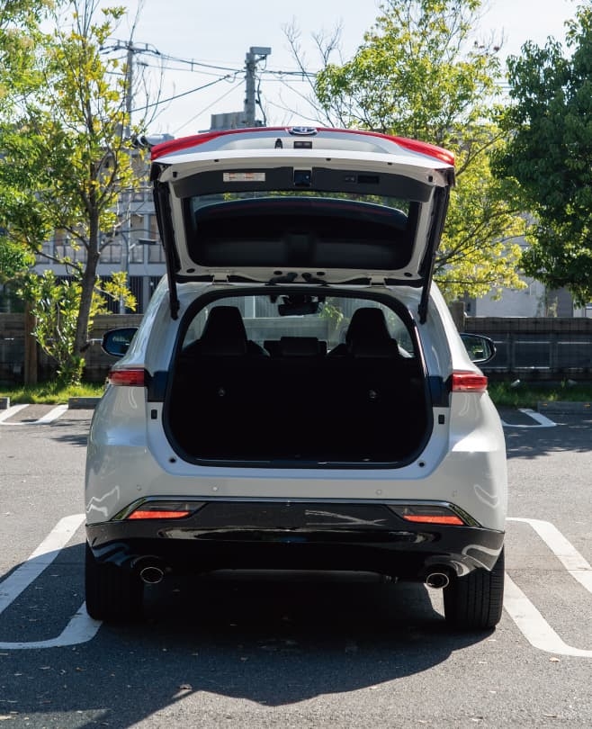 ハリアーの荷室