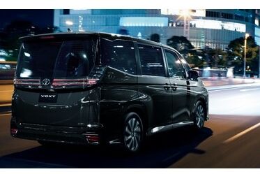 C千葉_ノア・ヴォクシー比較4