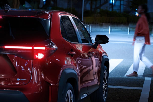 【モデル入り素材】Z（ハイブリッド・2WD）