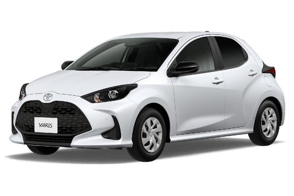 U（ハイブリッド・2WD）