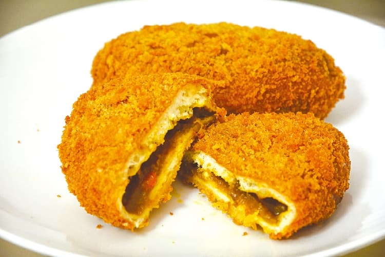 アンポンタン トロワのカレーパン