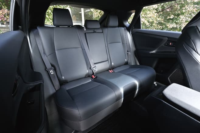 bZ4Xの後部座席