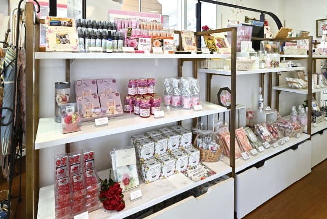 【ドライブプラン】京成バラ園 ローズショップ店内