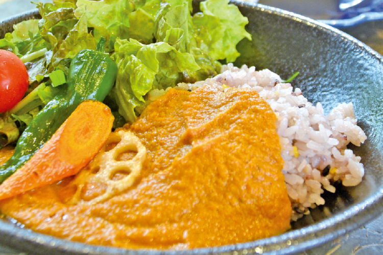 On Re.cafeの甘酒カレーとかぼちゃのバスクチーズケーキ