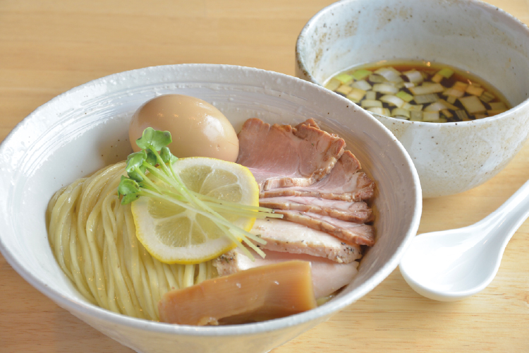 MENYA HITENZAKAの特製昆布水 つけ麺